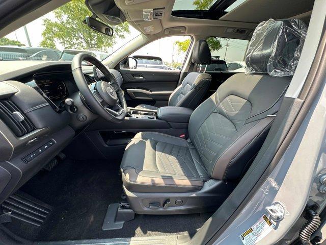 new 2025 Nissan Pathfinder car, priced at $49,974