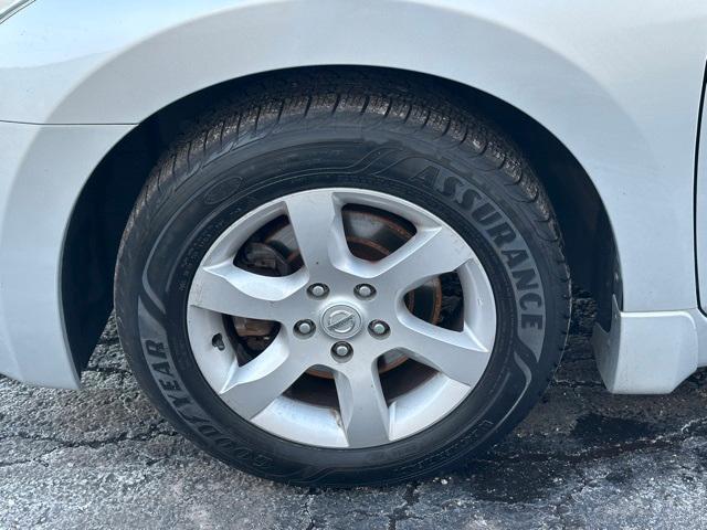 used 2008 Nissan Altima car, priced at $7,998