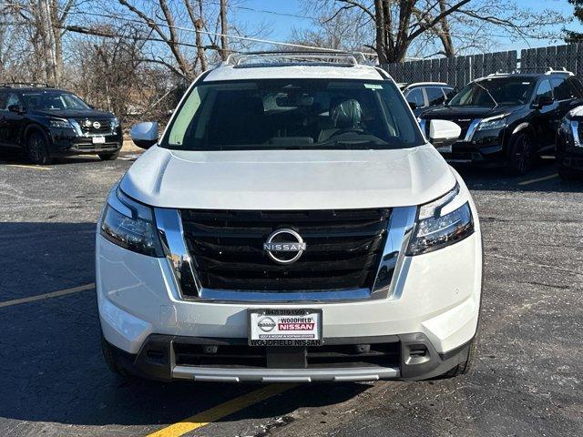 new 2025 Nissan Pathfinder car, priced at $50,786