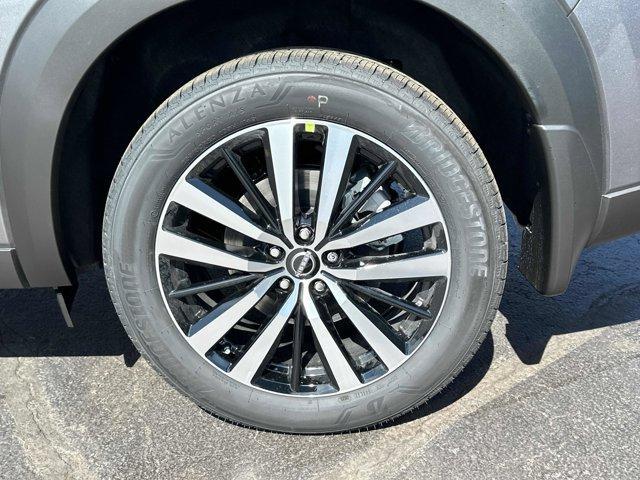 new 2025 Nissan Pathfinder car, priced at $51,202