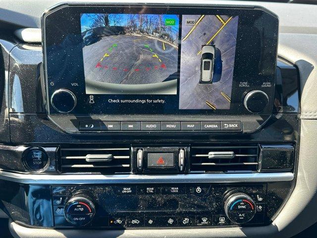 new 2025 Nissan Pathfinder car, priced at $51,202