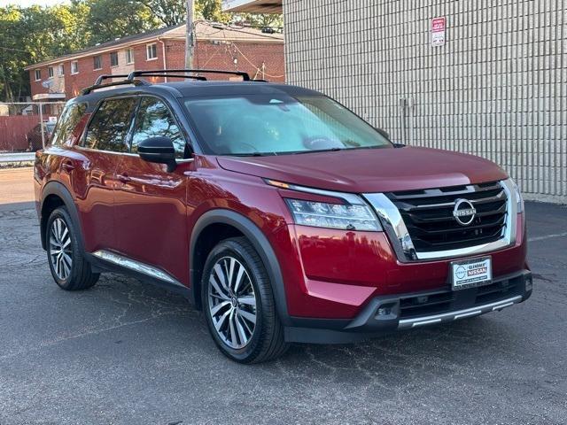 used 2022 Nissan Pathfinder car, priced at $36,967