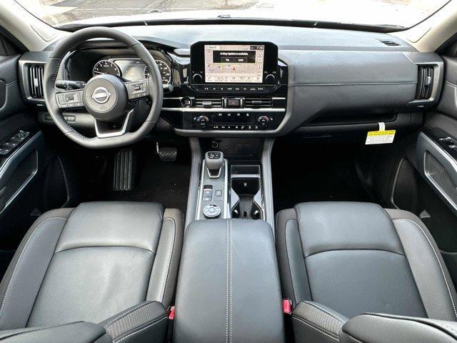 new 2025 Nissan Pathfinder car, priced at $45,221