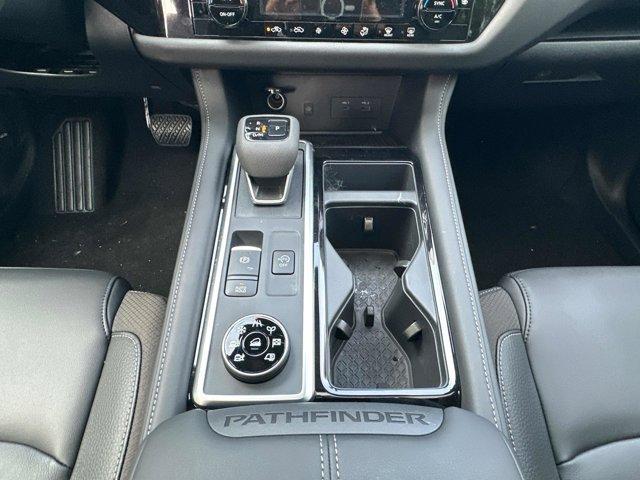 new 2025 Nissan Pathfinder car, priced at $45,221