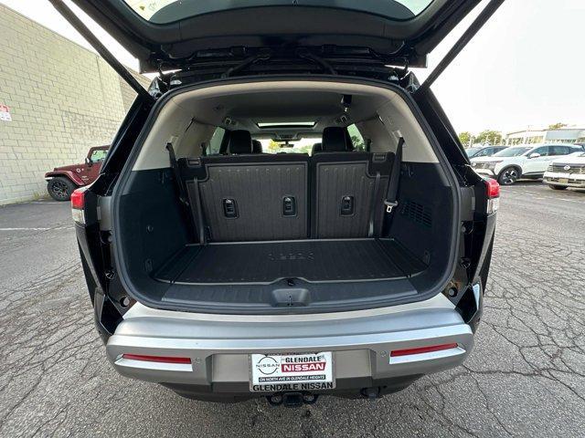 new 2025 Nissan Pathfinder car, priced at $40,413