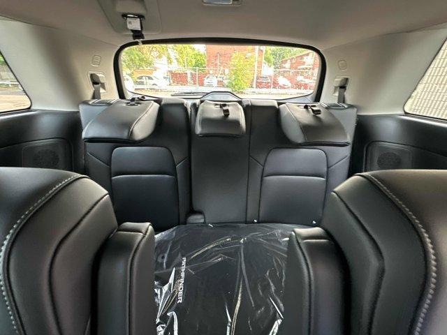 new 2025 Nissan Pathfinder car, priced at $45,221