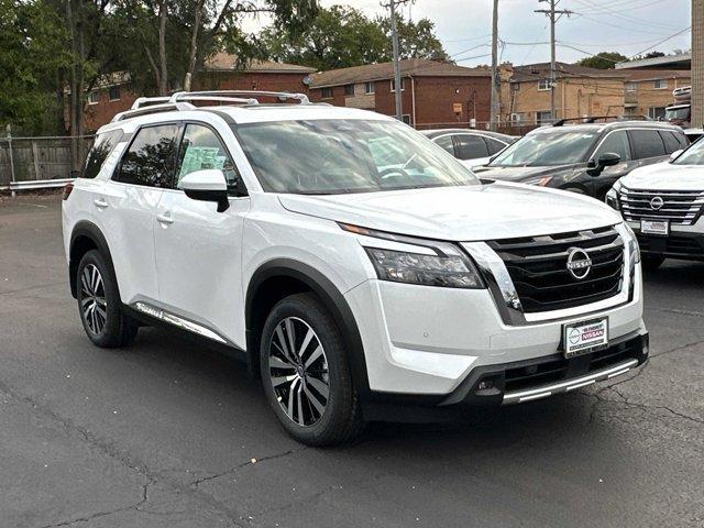 new 2025 Nissan Pathfinder car, priced at $44,592
