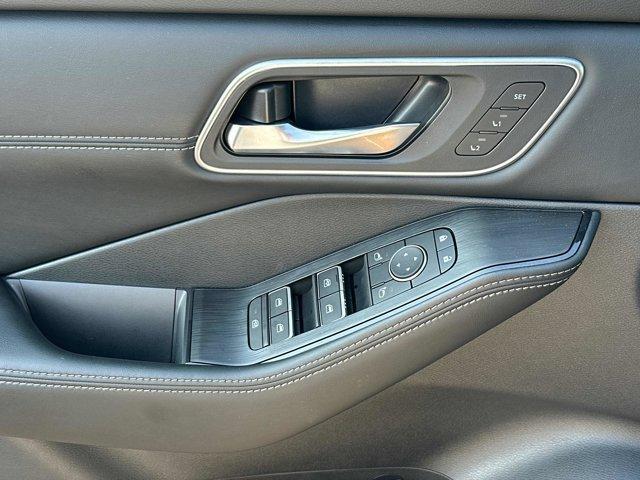 new 2025 Nissan Rogue car, priced at $40,237
