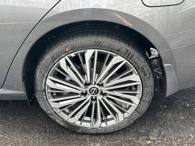 new 2025 Nissan Altima car