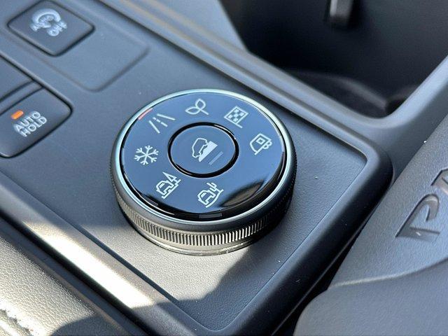 new 2025 Nissan Pathfinder car, priced at $38,134