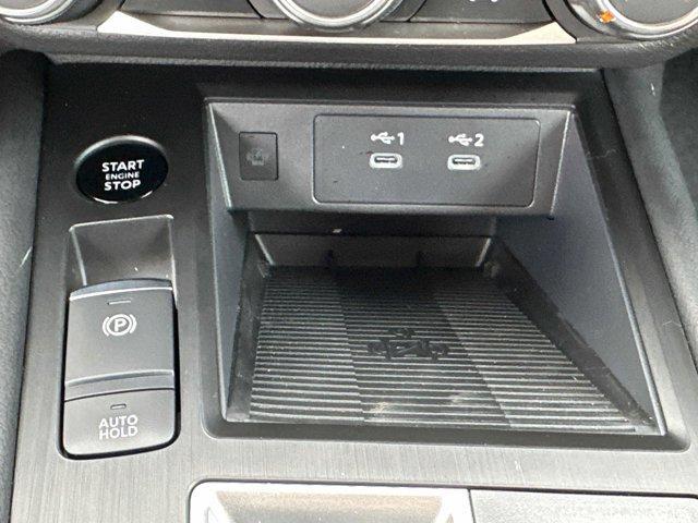 new 2025 Nissan Kicks car, priced at $25,247