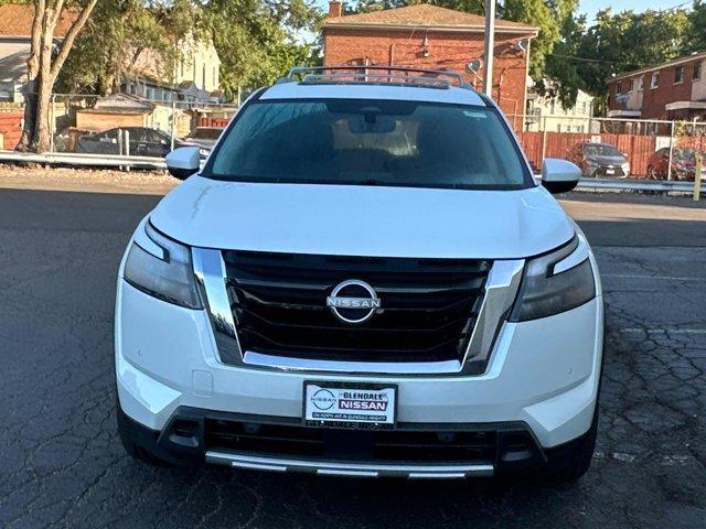 new 2025 Nissan Pathfinder car, priced at $45,943