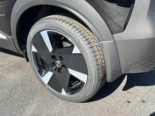 new 2025 Nissan Kicks car, priced at $28,246