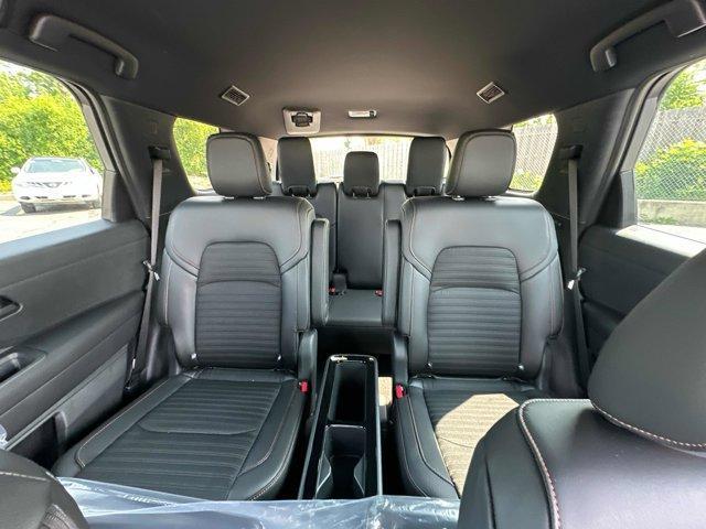 new 2025 Nissan Pathfinder car, priced at $42,267