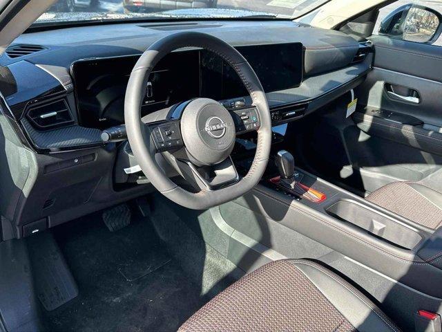 new 2025 Nissan Kicks car, priced at $29,568