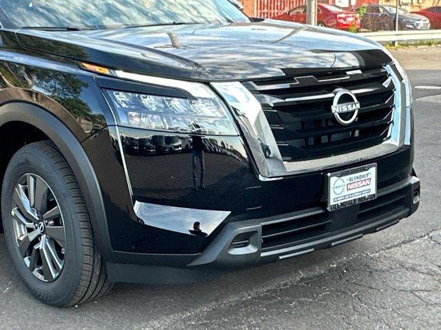 new 2025 Nissan Pathfinder car, priced at $34,832