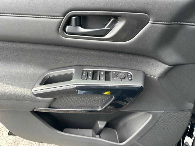 new 2025 Nissan Pathfinder car, priced at $38,134