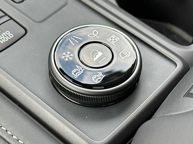 new 2025 Nissan Pathfinder car, priced at $38,134