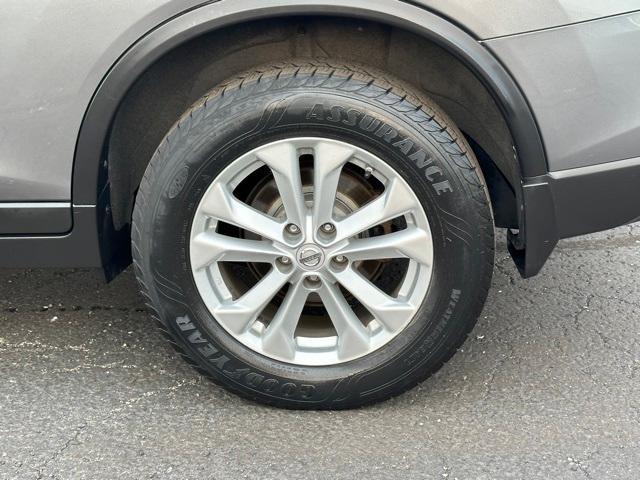 used 2014 Nissan Rogue car, priced at $12,900