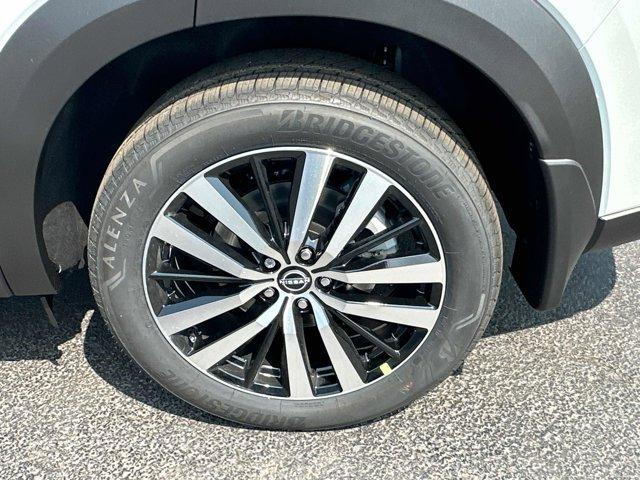 new 2025 Nissan Pathfinder car, priced at $49,565