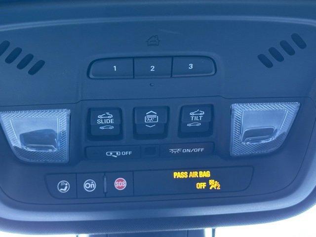 used 2022 Chevrolet Traverse car, priced at $37,499