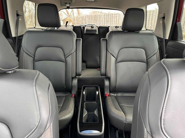 new 2025 Nissan Pathfinder car, priced at $39,980