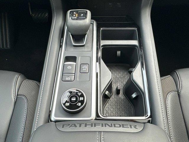 new 2025 Nissan Pathfinder car, priced at $45,221