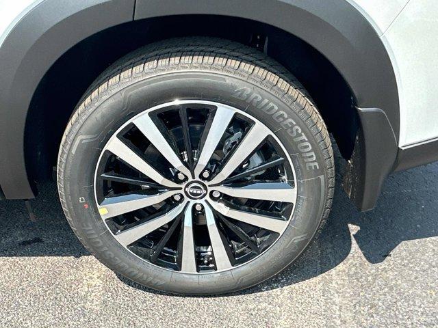 new 2025 Nissan Pathfinder car, priced at $49,202