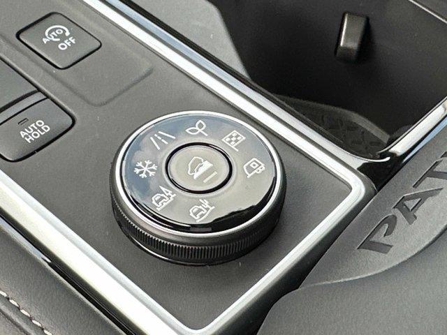new 2025 Nissan Pathfinder car, priced at $40,536