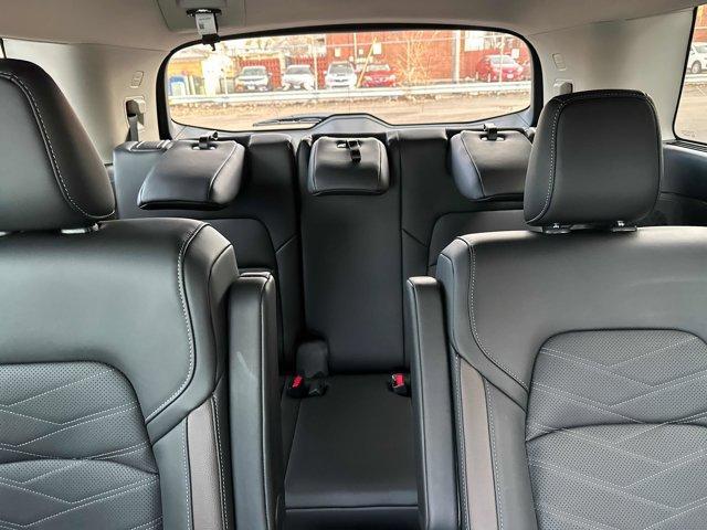 new 2025 Nissan Pathfinder car, priced at $51,202