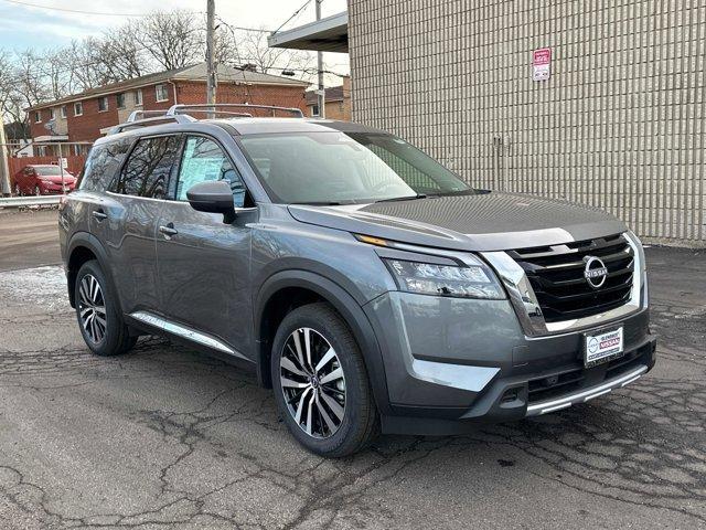 new 2025 Nissan Pathfinder car, priced at $51,202