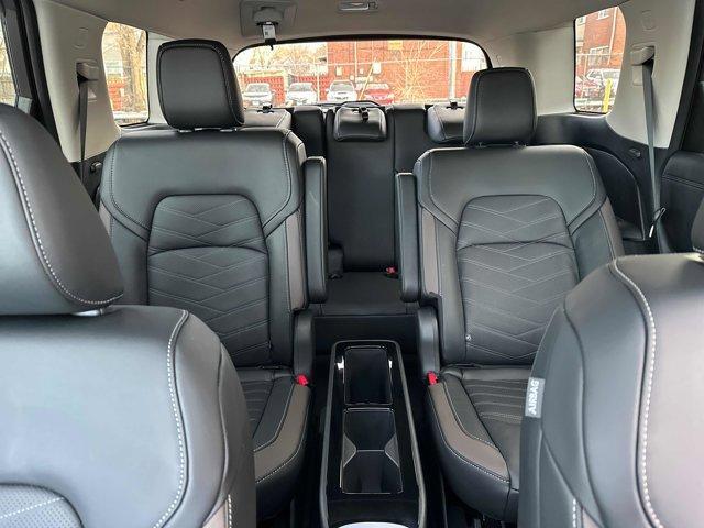 new 2025 Nissan Pathfinder car, priced at $51,202