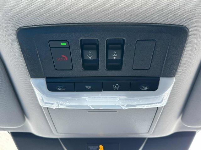 new 2025 Nissan Pathfinder car, priced at $51,202