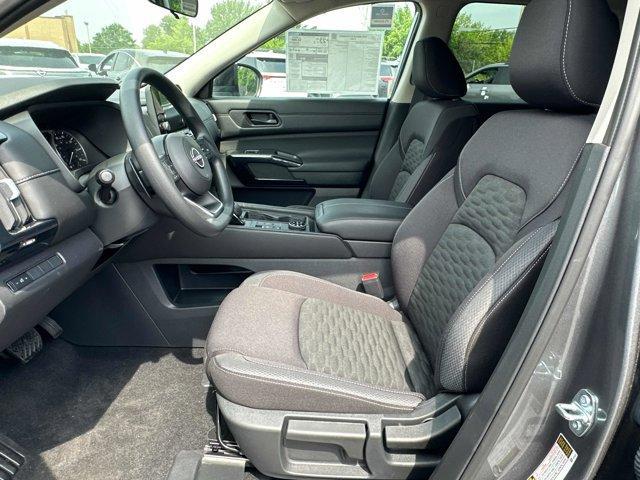 new 2025 Nissan Pathfinder car, priced at $37,167