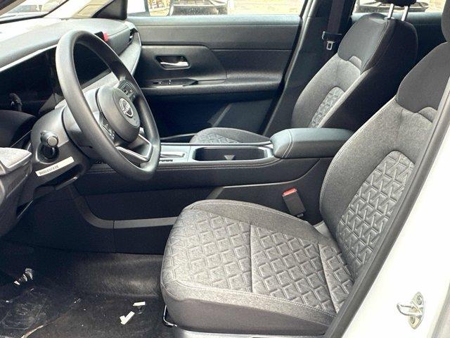 new 2025 Nissan Kicks car, priced at $25,267