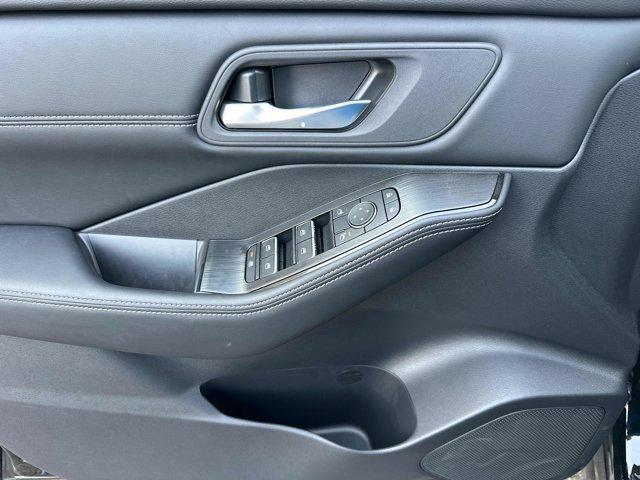 new 2025 Nissan Rogue car, priced at $30,367
