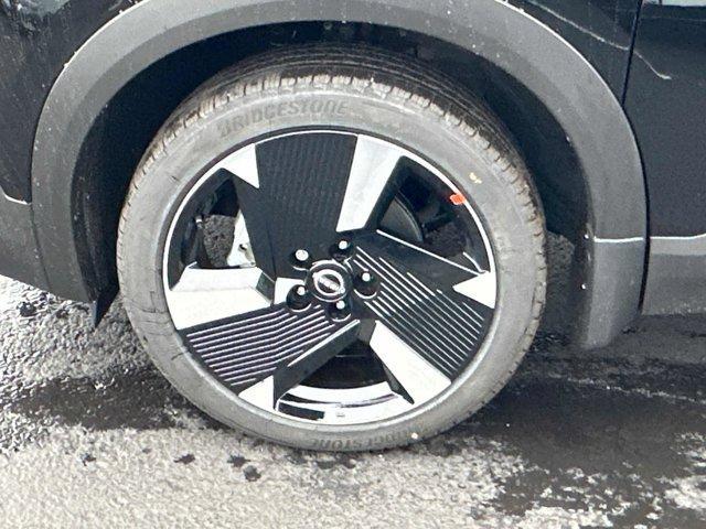 new 2026 Nissan Kicks car, priced at $32,080