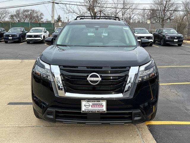 new 2025 Nissan Pathfinder car, priced at $40,492