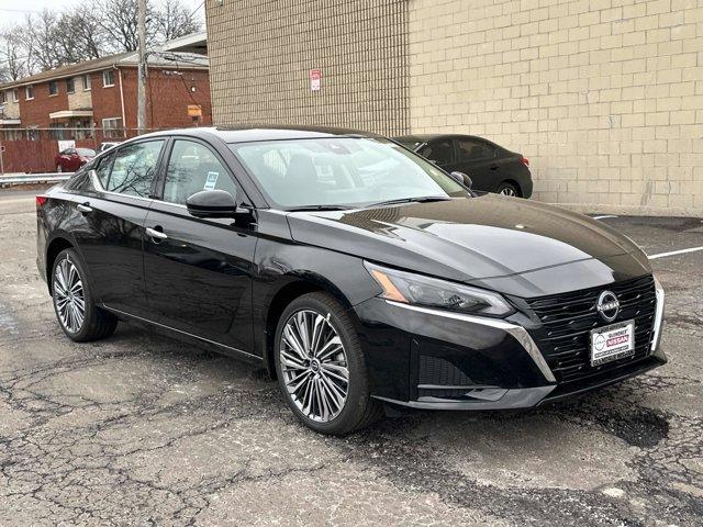 new 2025 Nissan Altima car, priced at $34,962