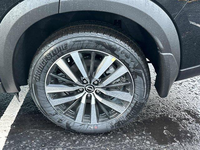 new 2025 Nissan Pathfinder car, priced at $50,839