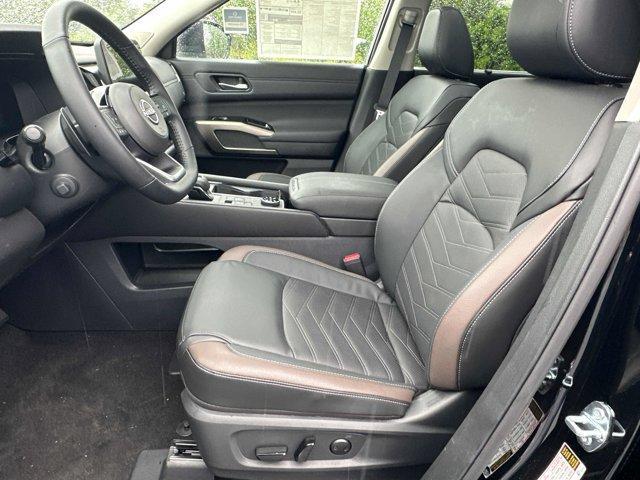 new 2025 Nissan Pathfinder car, priced at $49,889