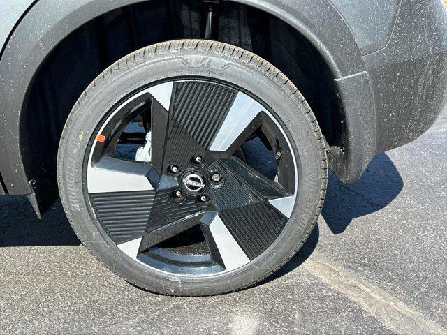 new 2025 Nissan Kicks car, priced at $28,309