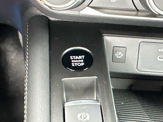 new 2025 Nissan Kicks car, priced at $24,362