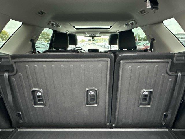 new 2025 Nissan Pathfinder car, priced at $40,819