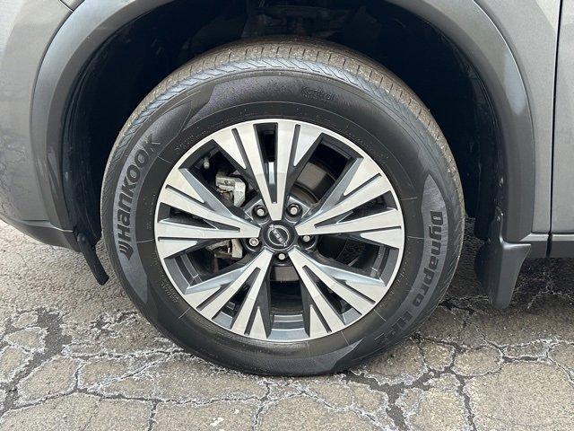 used 2022 Nissan Rogue car, priced at $28,900