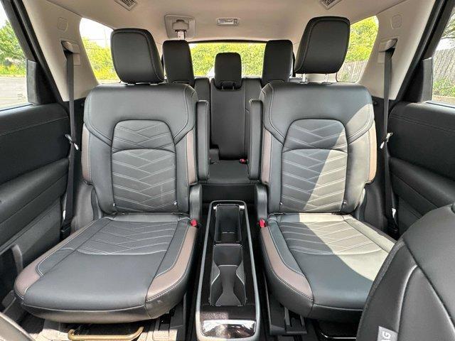 new 2025 Nissan Pathfinder car, priced at $48,804