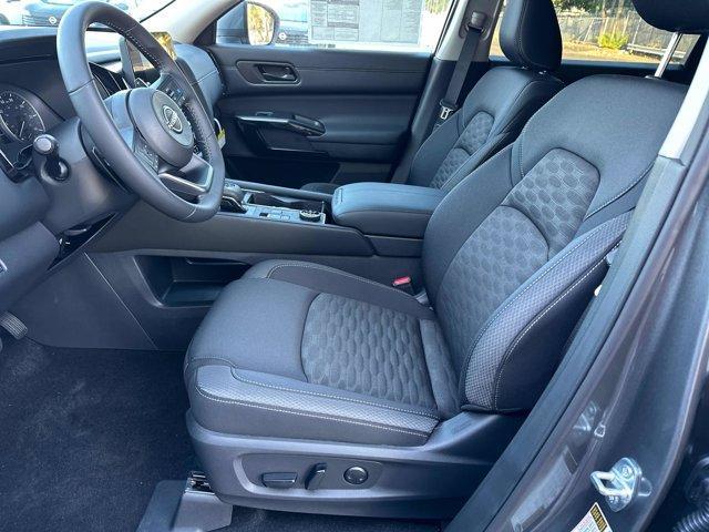 new 2025 Nissan Pathfinder car, priced at $39,963