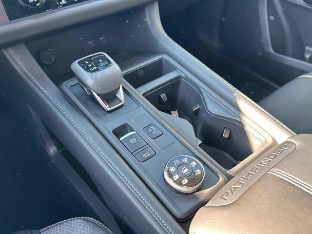 new 2025 Nissan Pathfinder car, priced at $36,762