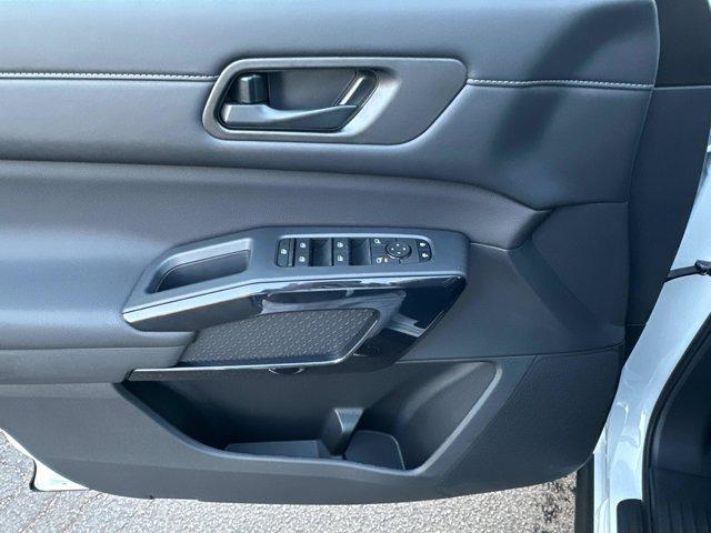 new 2025 Nissan Pathfinder car, priced at $37,079