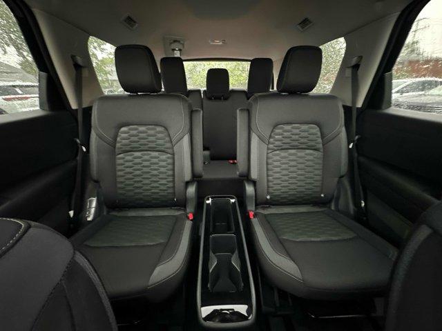 new 2025 Nissan Pathfinder car, priced at $36,002